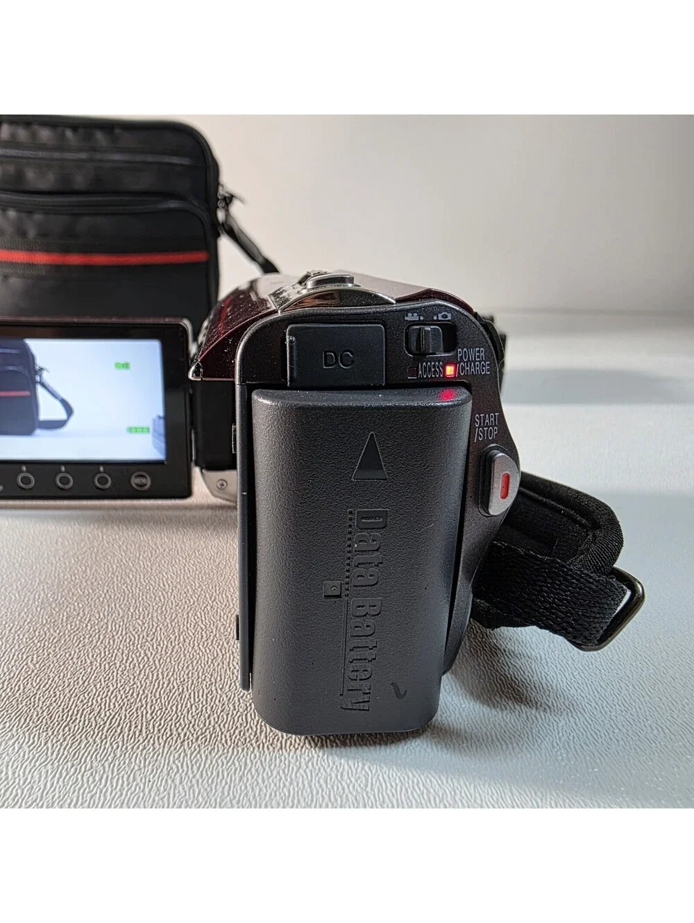 JVC Everio GZ-MG330RU 30GB HDD Camcorder Red W Micro SD Bag Charger Tested Works